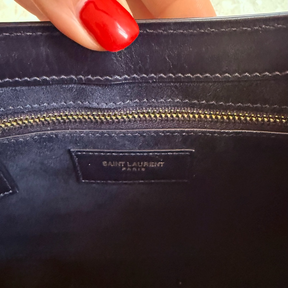 Saint Laurent Le 5 à 7 Smooth Leather Shoulder Bag Black Gold Hardware 2025 - Picture 9 of 15